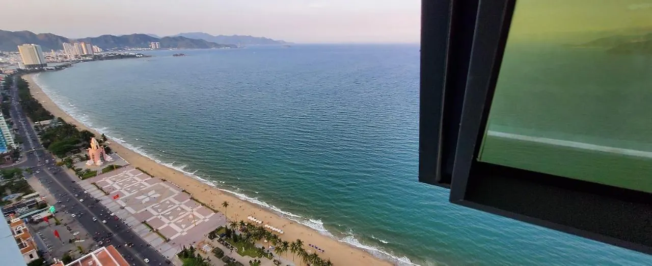Beach On The Opposite Apartment Nha Trang